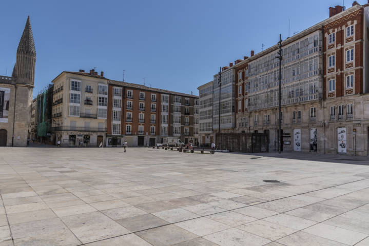 10 - Burgos - ciudad - plaza del Rey San Fernando